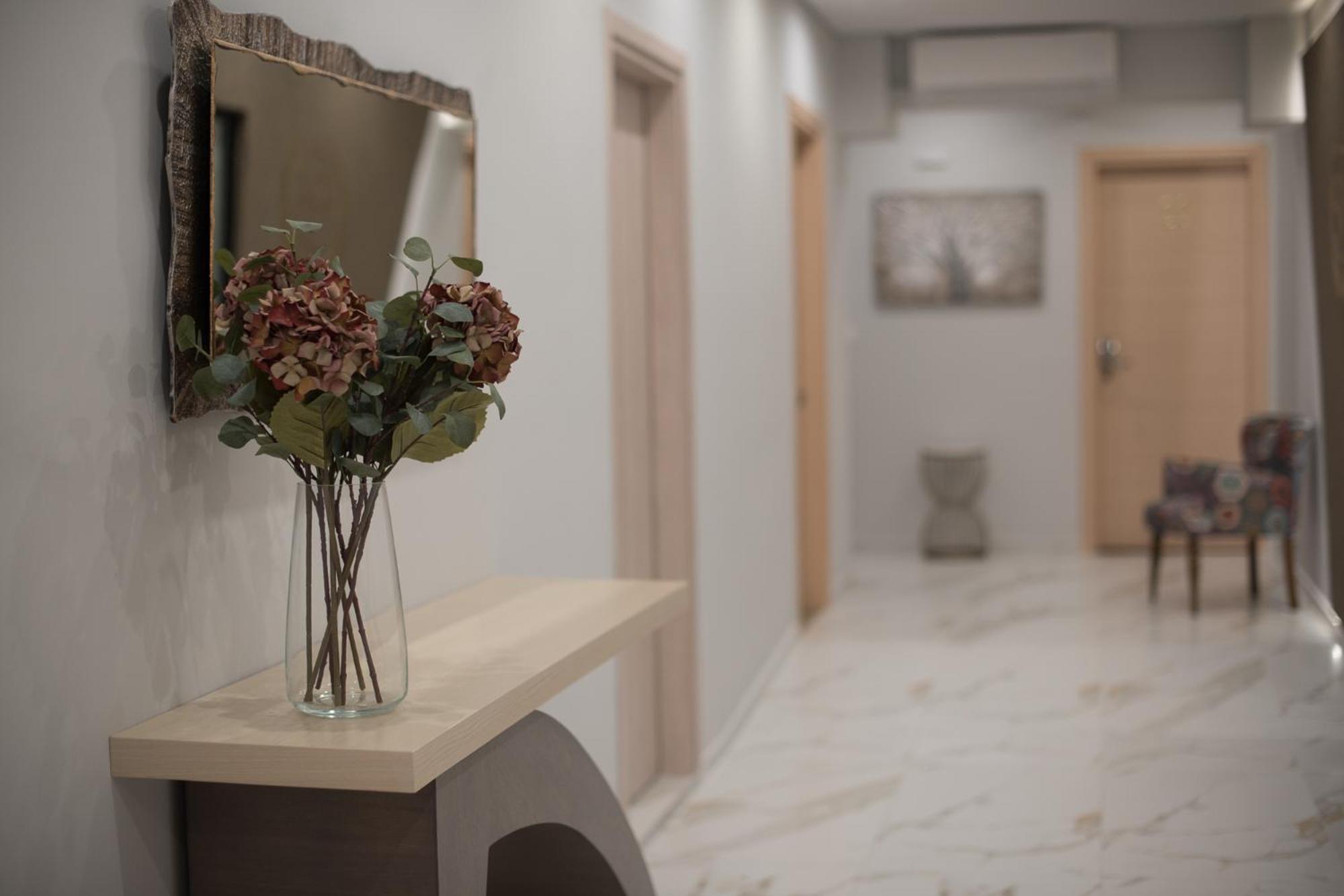 Rob Venture Suites At The Central Of Athens City Buitenkant foto
